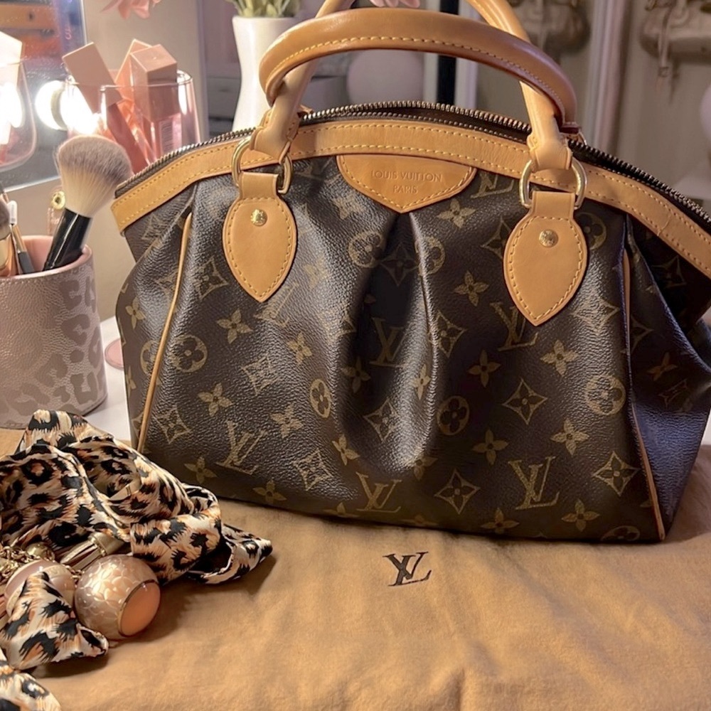 LOUIS VUITTON Monogram Tivoli PM Handbag